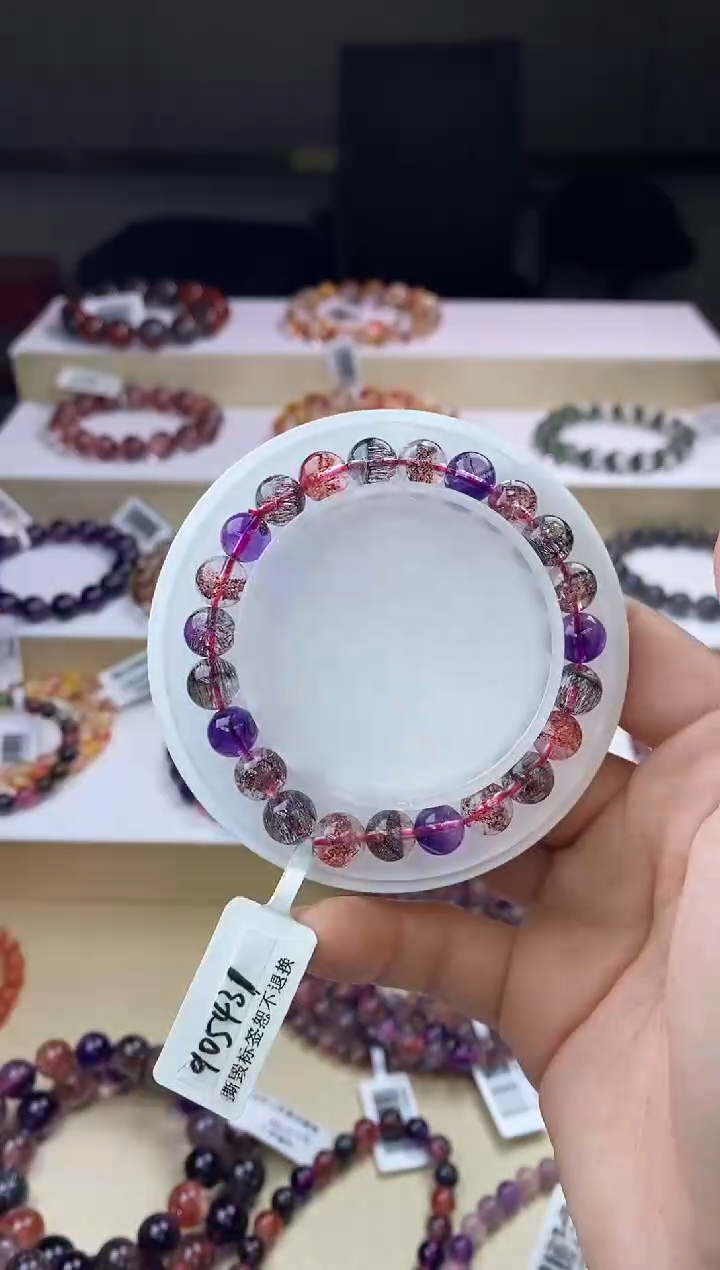 【闪购商品】水晶手链未镶嵌黑加仑超七7m+