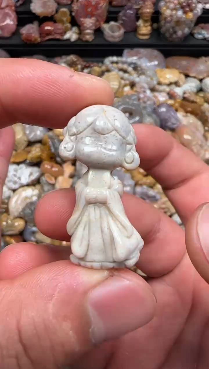 硅化珊瑚（珊瑚玉）未镶嵌颈饰621