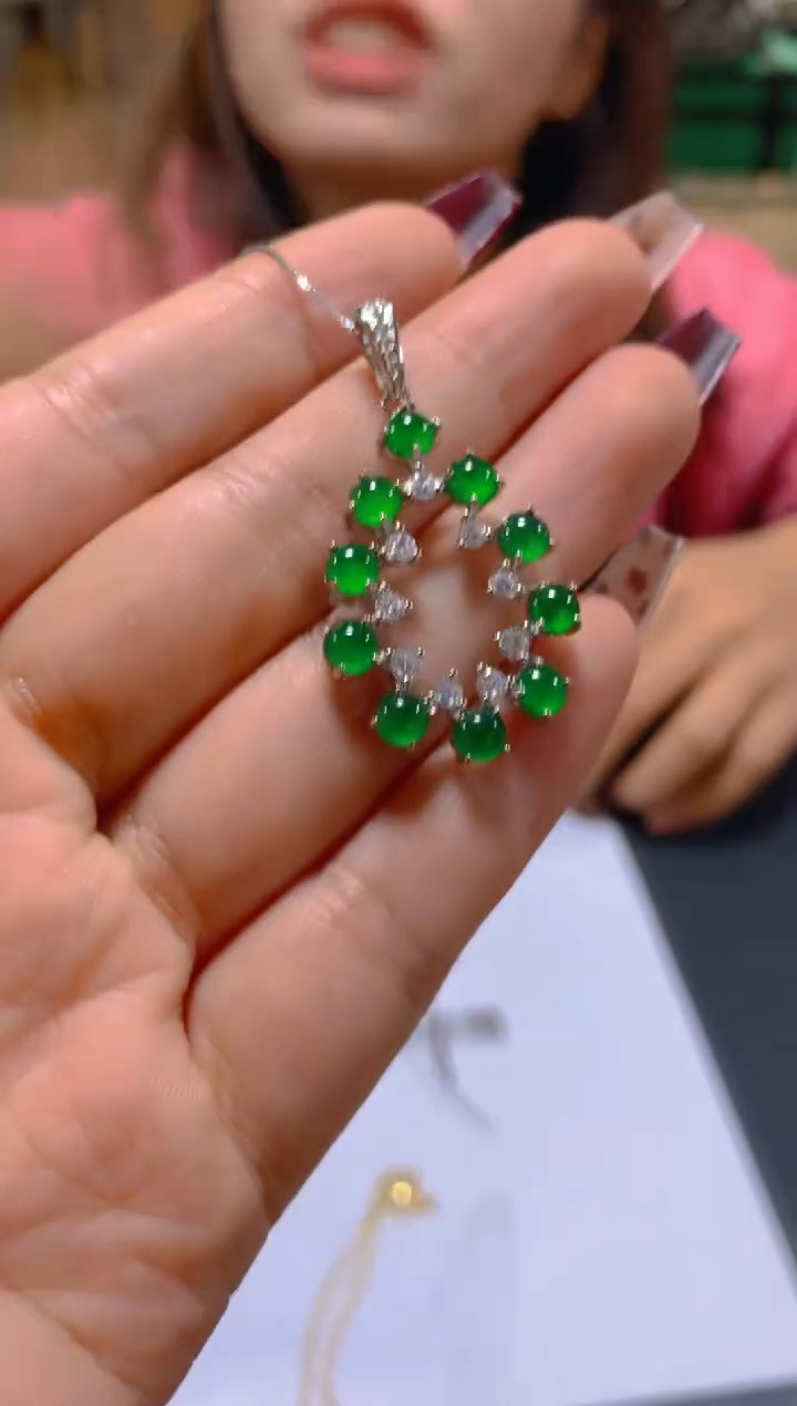 颈饰未镶嵌翡翠多样性发一