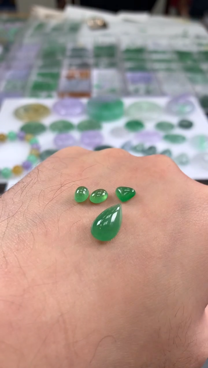 【闪购商品】定制翡翠未镶嵌翡翠