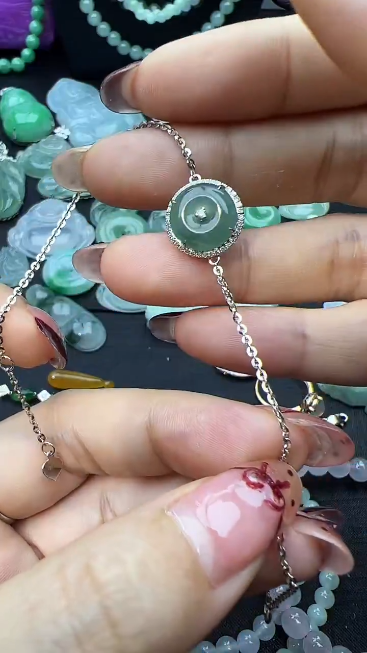 18K金镶嵌手链翡翠平安扣