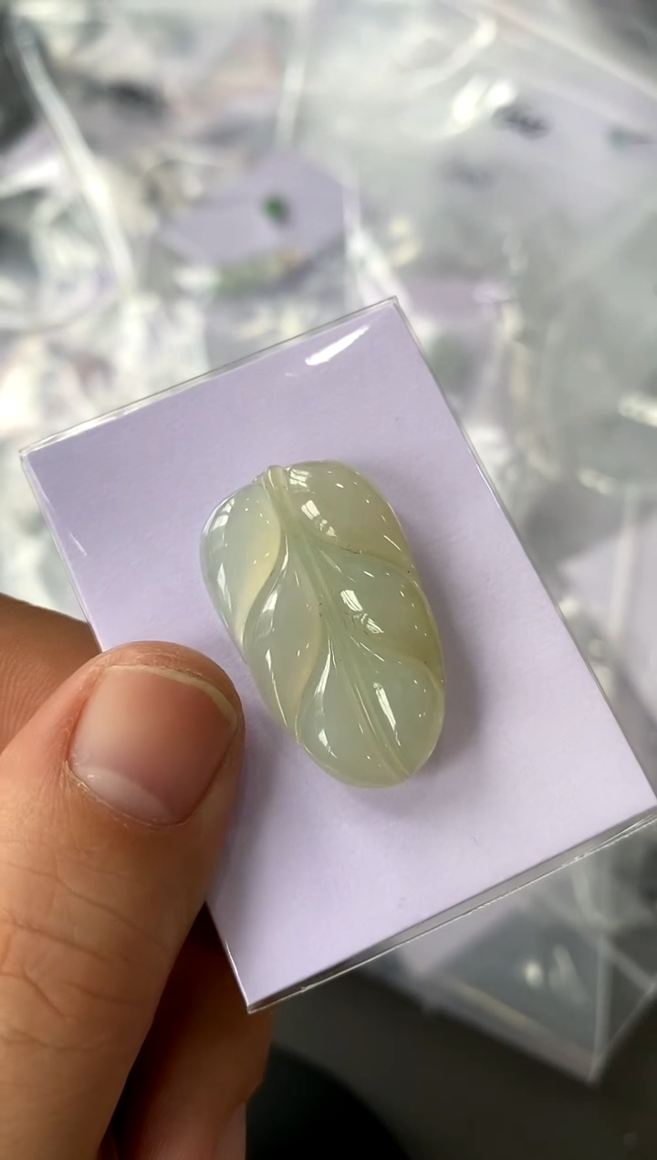 【闪购商品】定制翡翠18K金镶嵌叶子