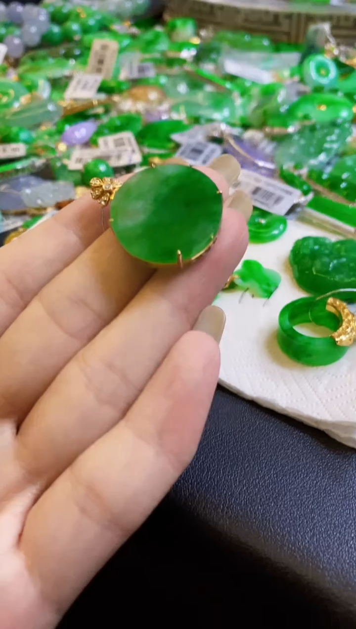 【闪购商品】定制翡翠18K金镶嵌圆牌