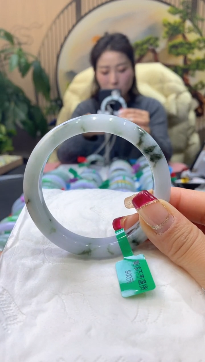 【闪购商品】翡翠手镯未镶嵌99919361