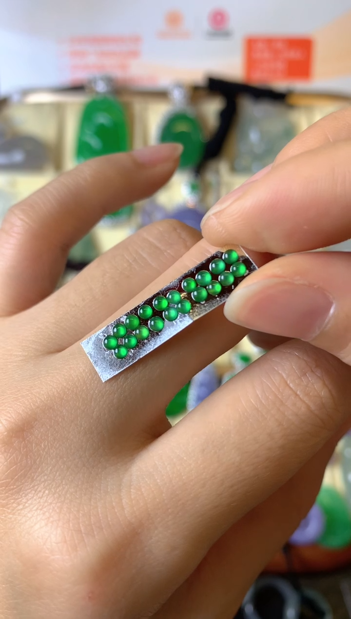 【闪购商品】定制翡翠未镶嵌1裸玉（客户意向镶嵌）