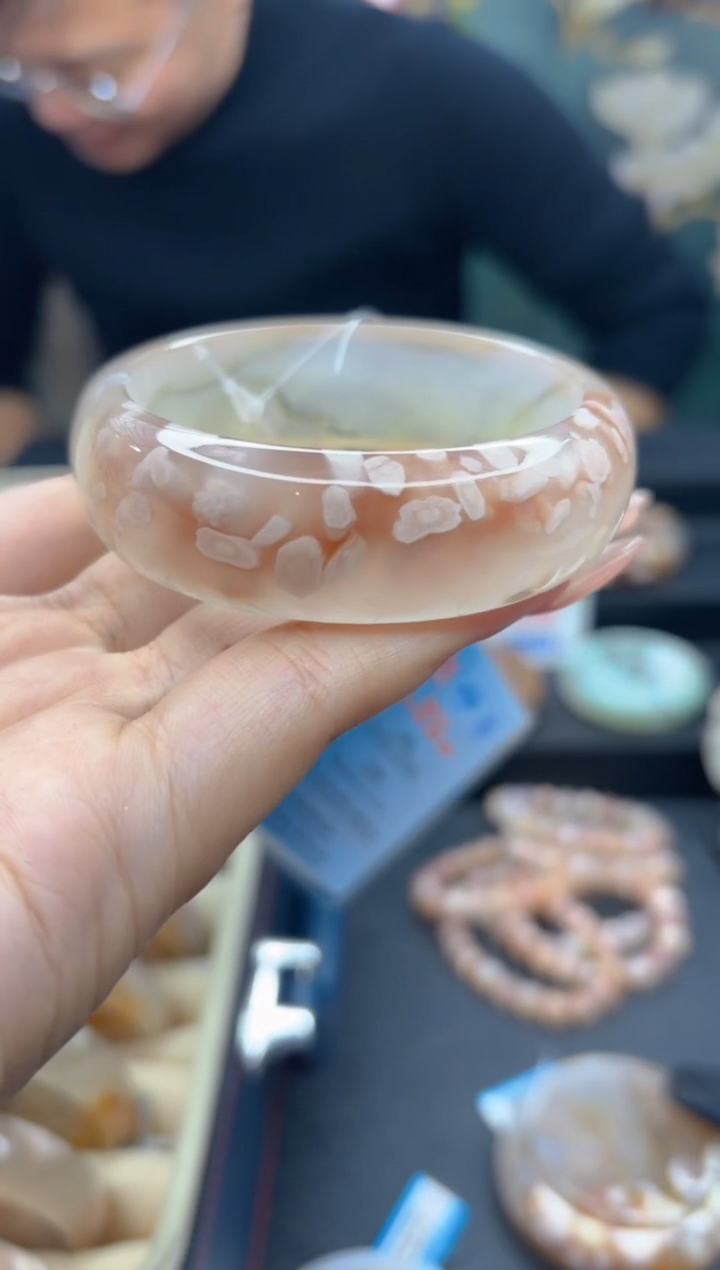 【闪购商品】石英质玉手镯未镶嵌20（55圈）