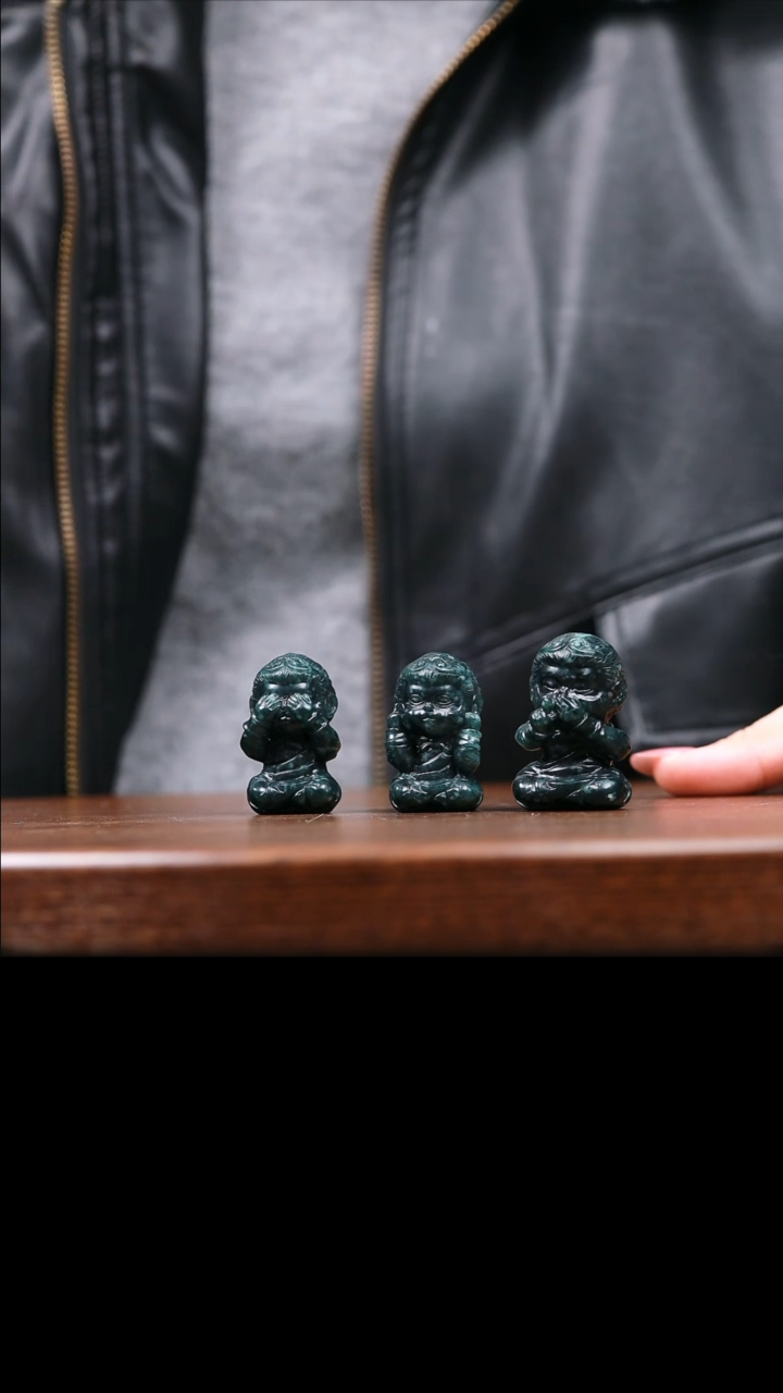 【闪购商品】翡翠摆件未镶嵌三步猴
