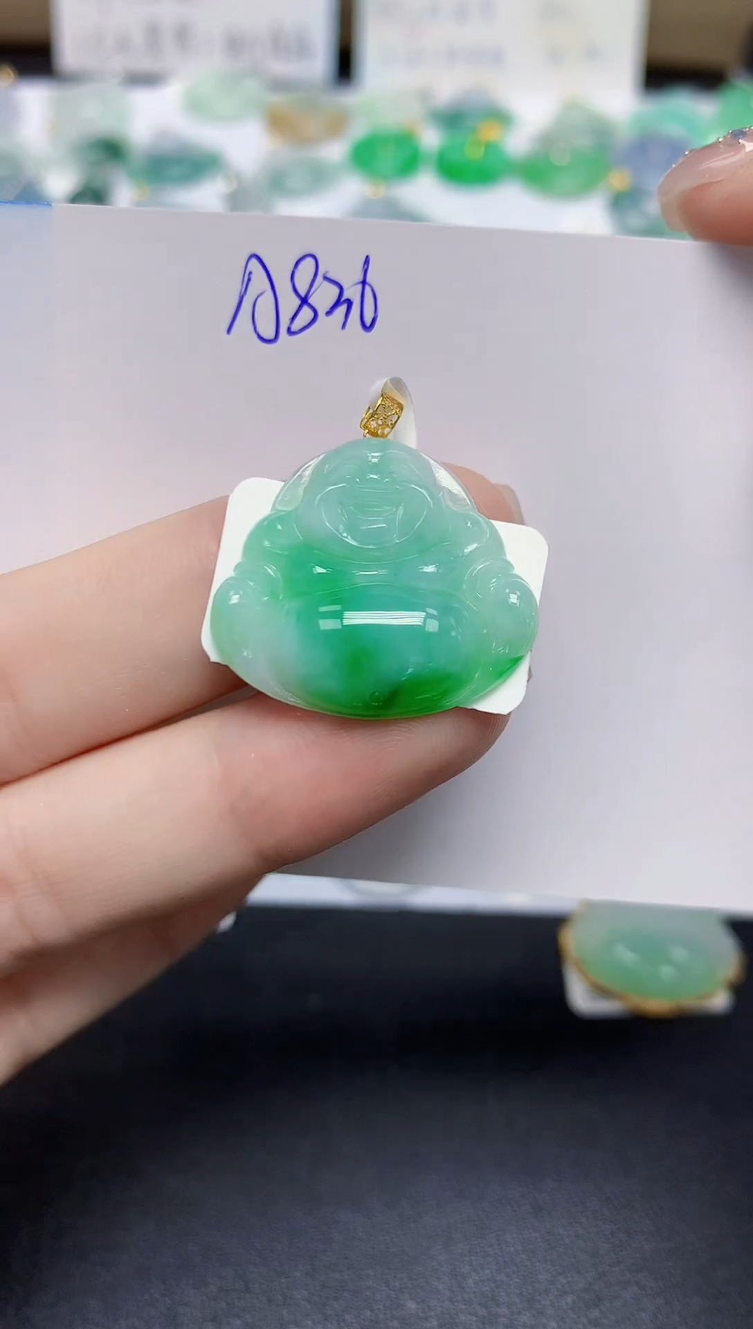 颈饰18K金镶嵌翡翠天然缅甸翡翠A货翡翠百元以上9元证书费自理