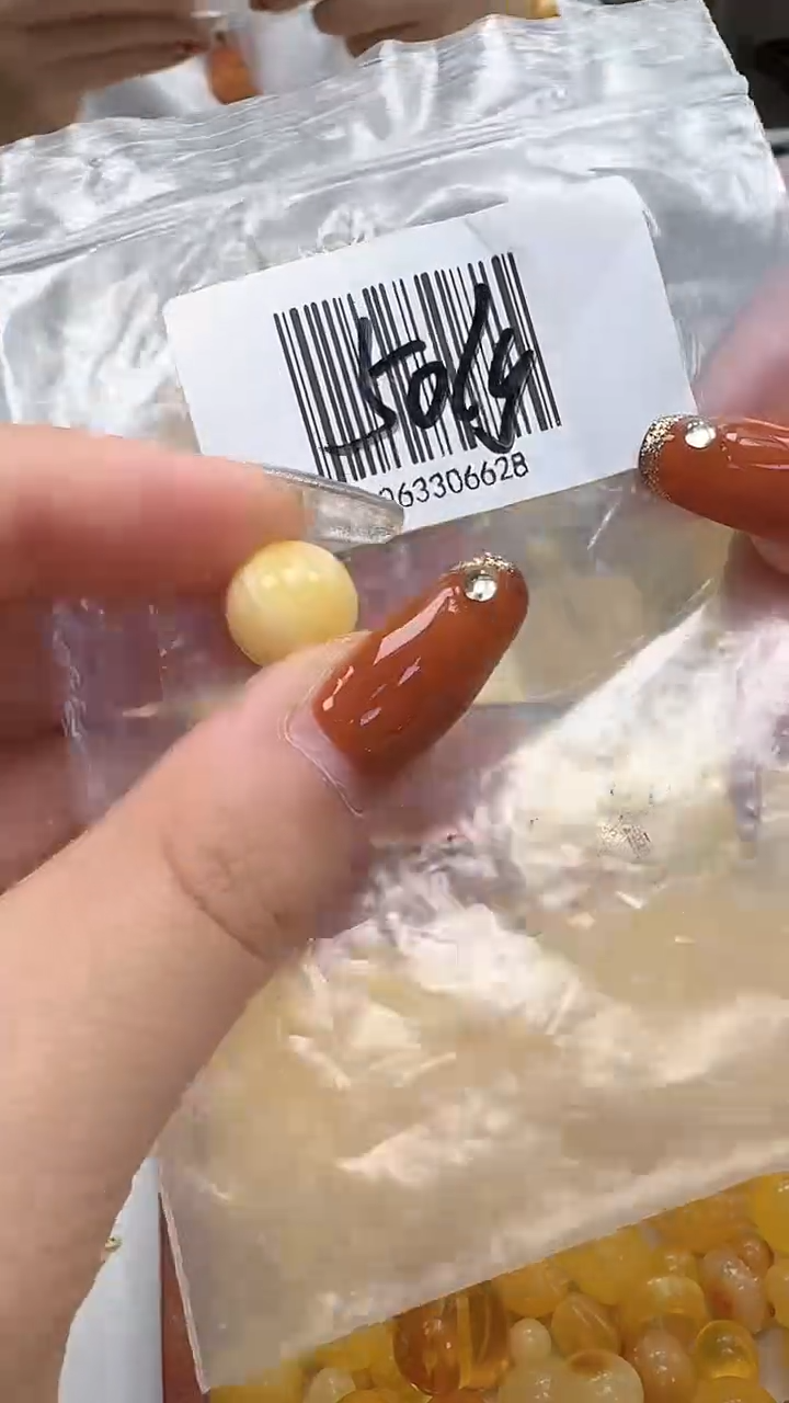 裸石琥珀未镶嵌如图