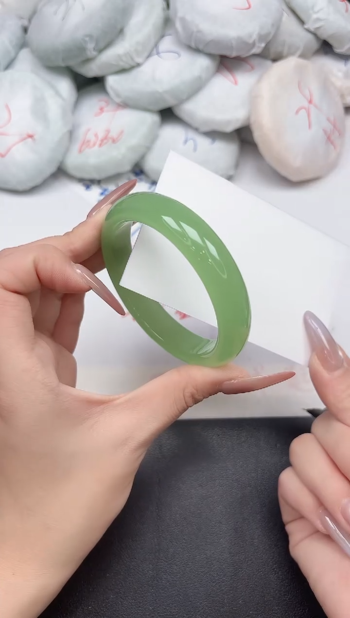 未镶嵌手镯石英质玉102-58.5