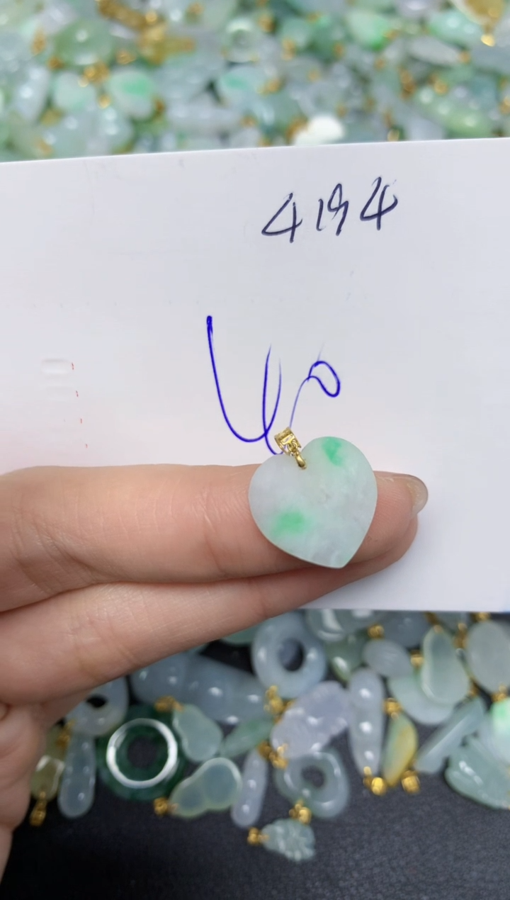 【闪购商品】翡翠颈饰18K金镶嵌天然翡翠A货