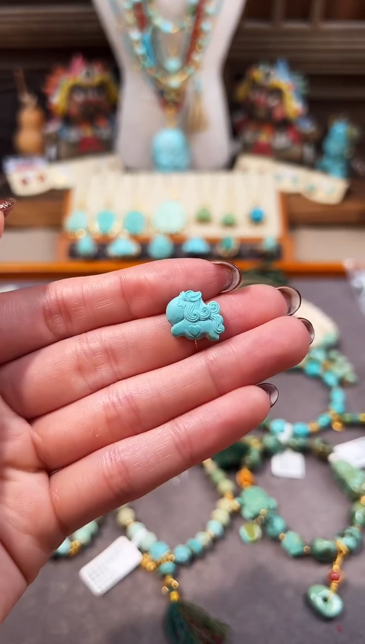 未镶嵌绿松石配饰独角兽