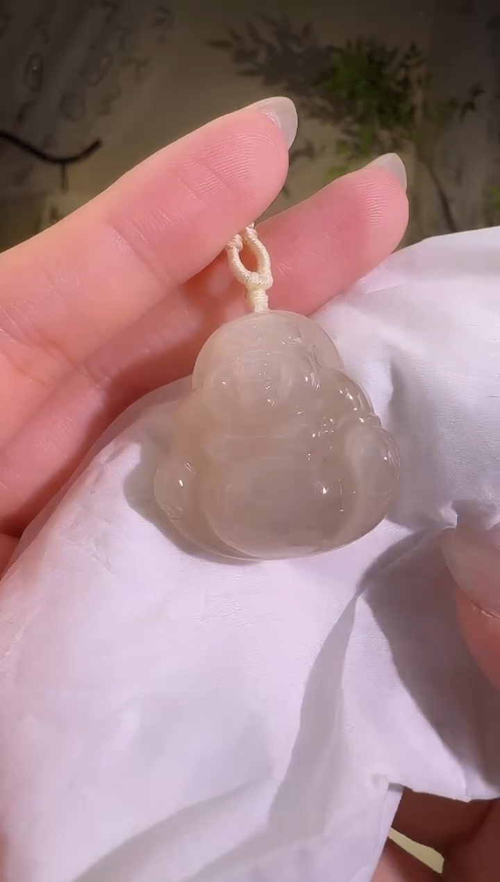 和田玉未镶嵌颈饰藕粉佛公 