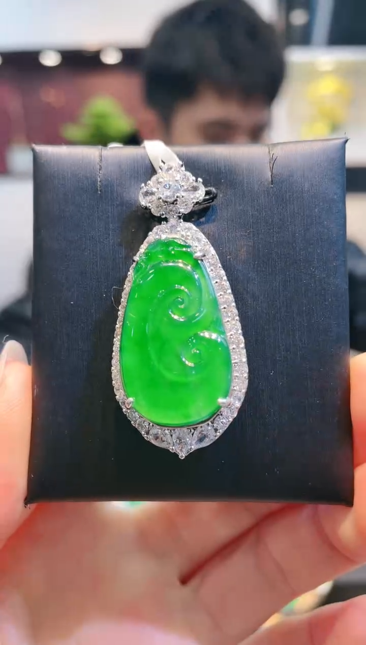 【闪购商品】翡翠颈饰未镶嵌A15天然A货翡翠吊坠（不含链）