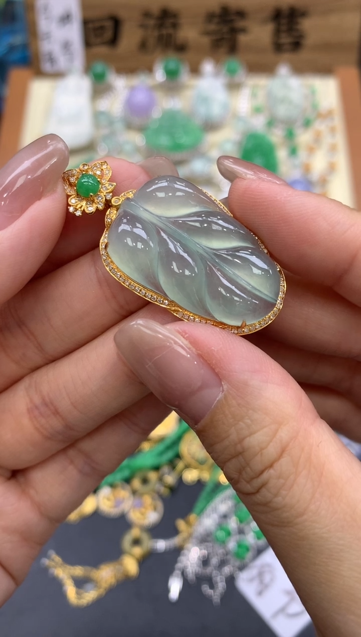 【闪购商品】翡翠颈饰18K金镶嵌179-中国好珍宝