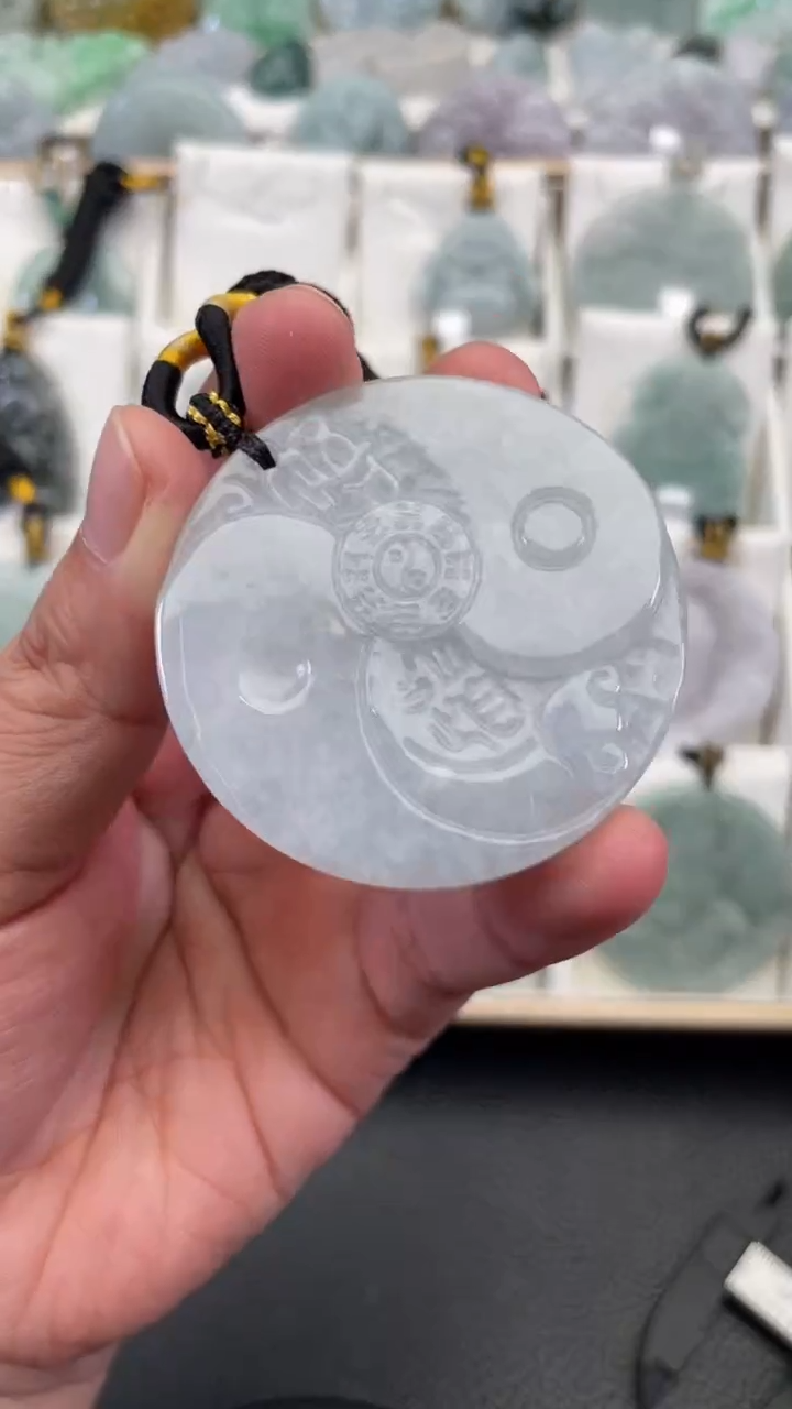 颈饰未镶嵌翡翠天然缅甸翡翠A货105