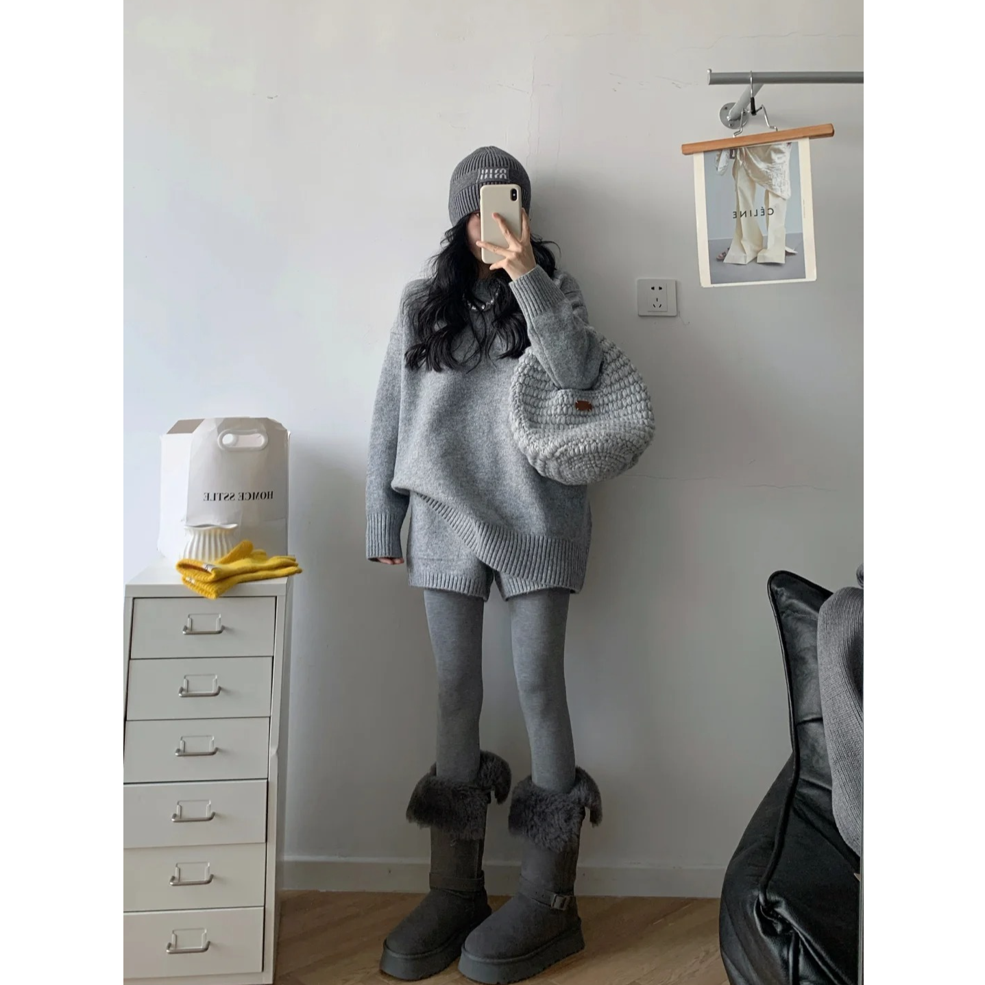 时尚套装灰色宽松休闲毛衣针织衫女春季高级感高腰休闲短裤两件套