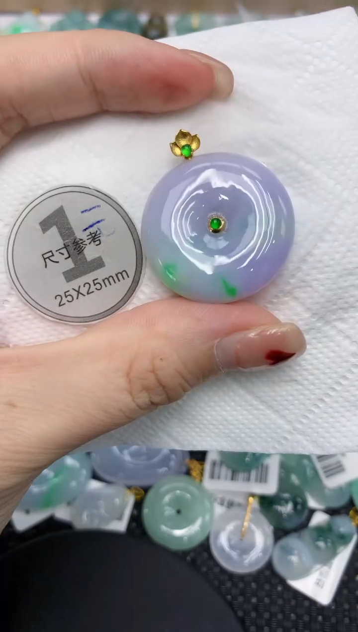 翡翠18K金镶嵌颈饰1111111