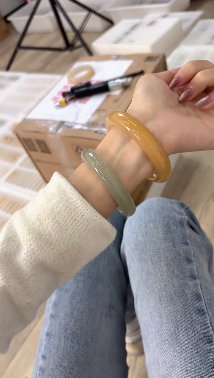 未镶嵌手镯石英质玉58-58HU