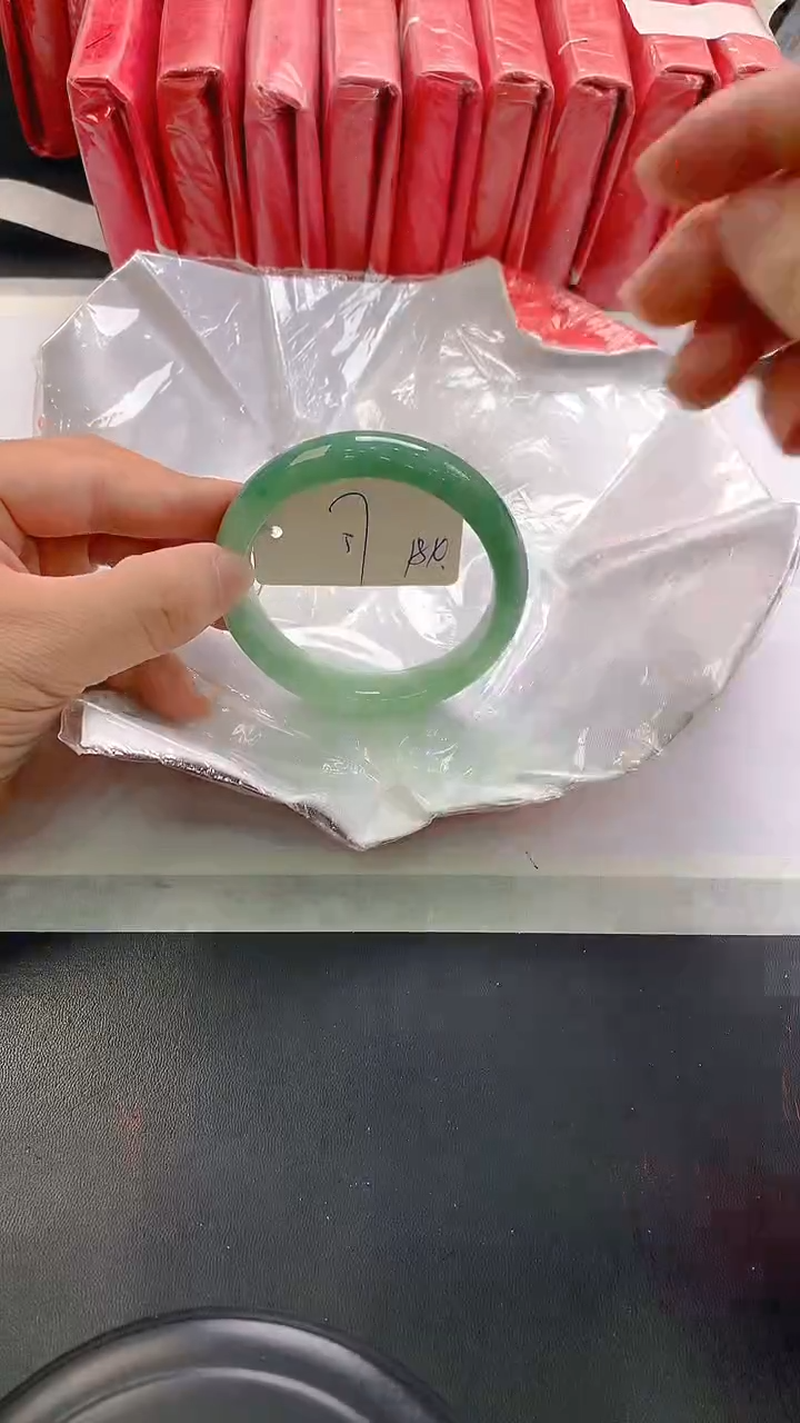 未镶嵌手镯翡翠184