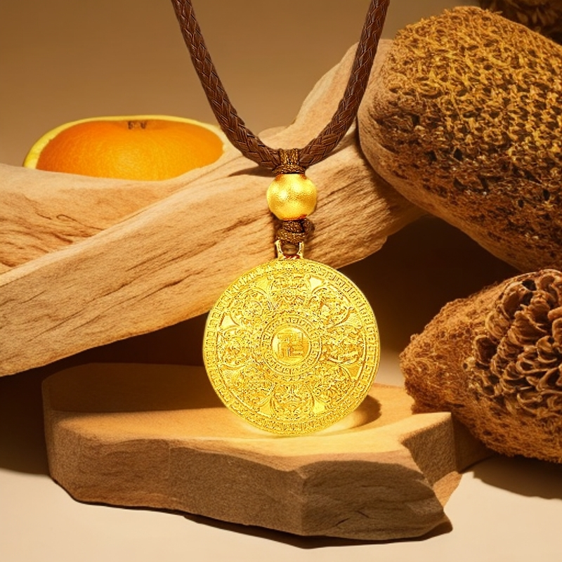 梦金园八宝罗盘黄金吊坠女古法足金挂坠棕绳项链官方正品生日礼物
