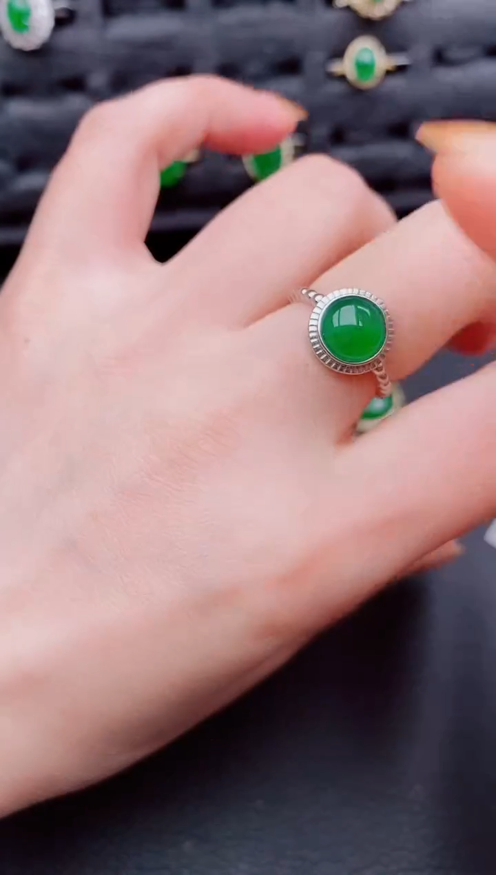 【闪购商品】翡翠戒指银S925镶嵌天然a货翡翠405