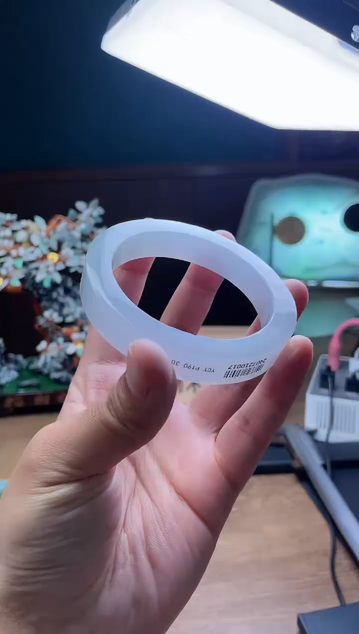 【闪购商品】定制翡翠手镯未镶嵌定制