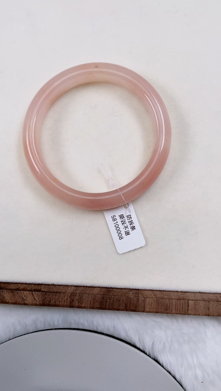 【闪购商品】石英质玉手镯未镶嵌10