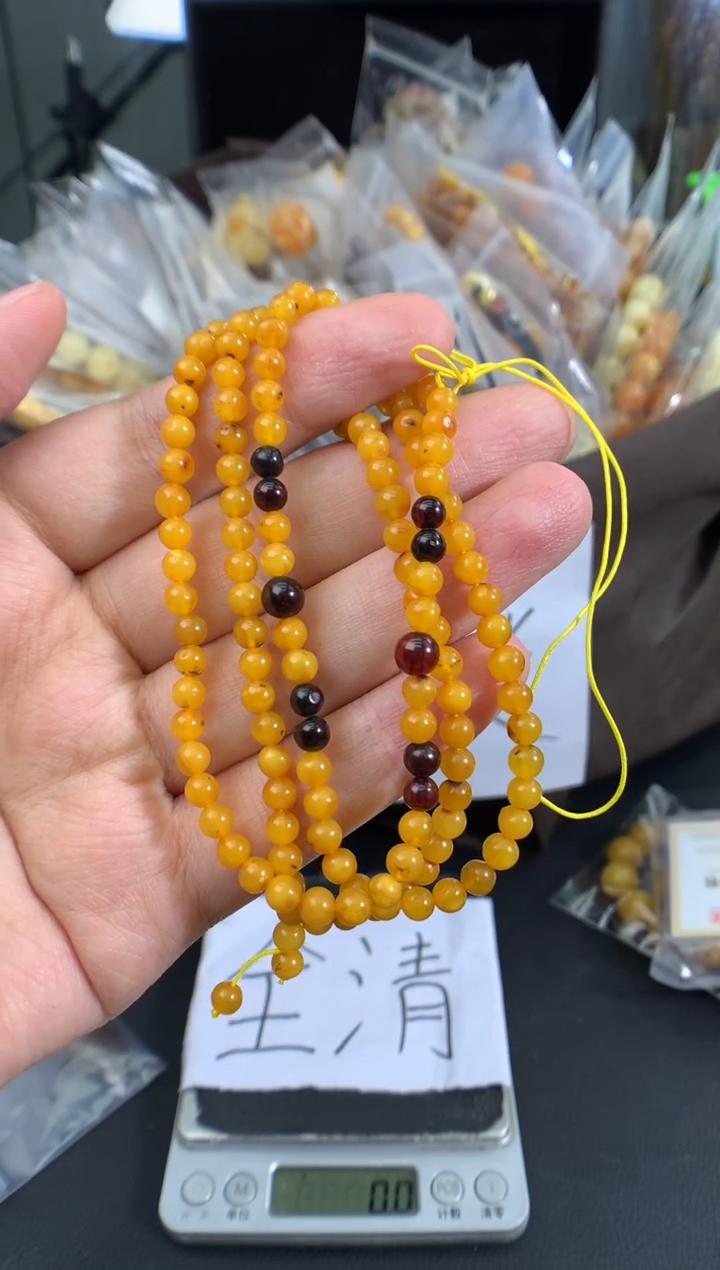 琥珀未镶嵌珠宝奇石1