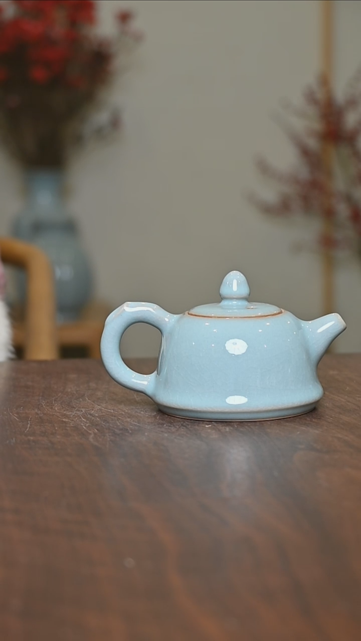 【闪购商品】其他微瑕天青釉朱家汝窑款竹节壶150毫升