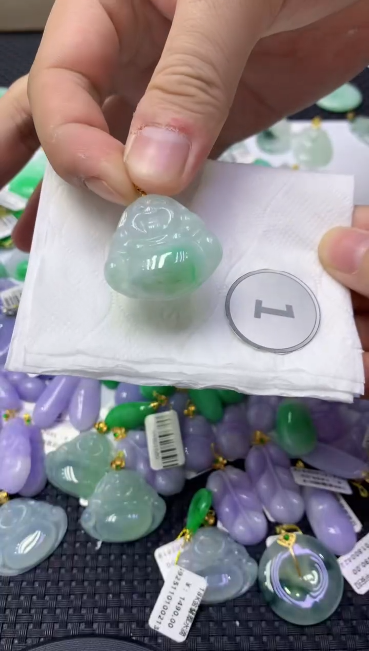 颈饰未镶嵌翡翠天然缅甸翡翠A货