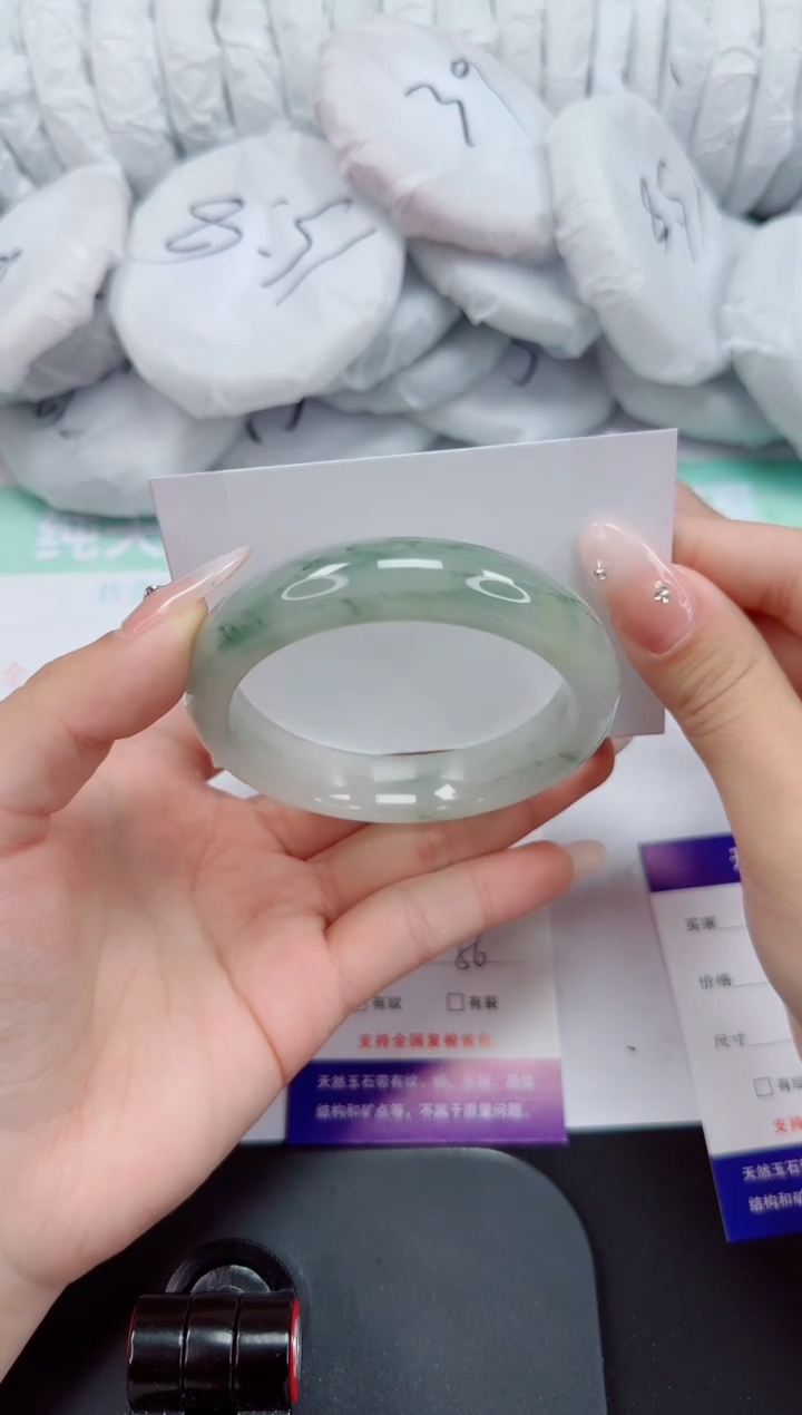 石英岩玉手镯未镶嵌220-56/57