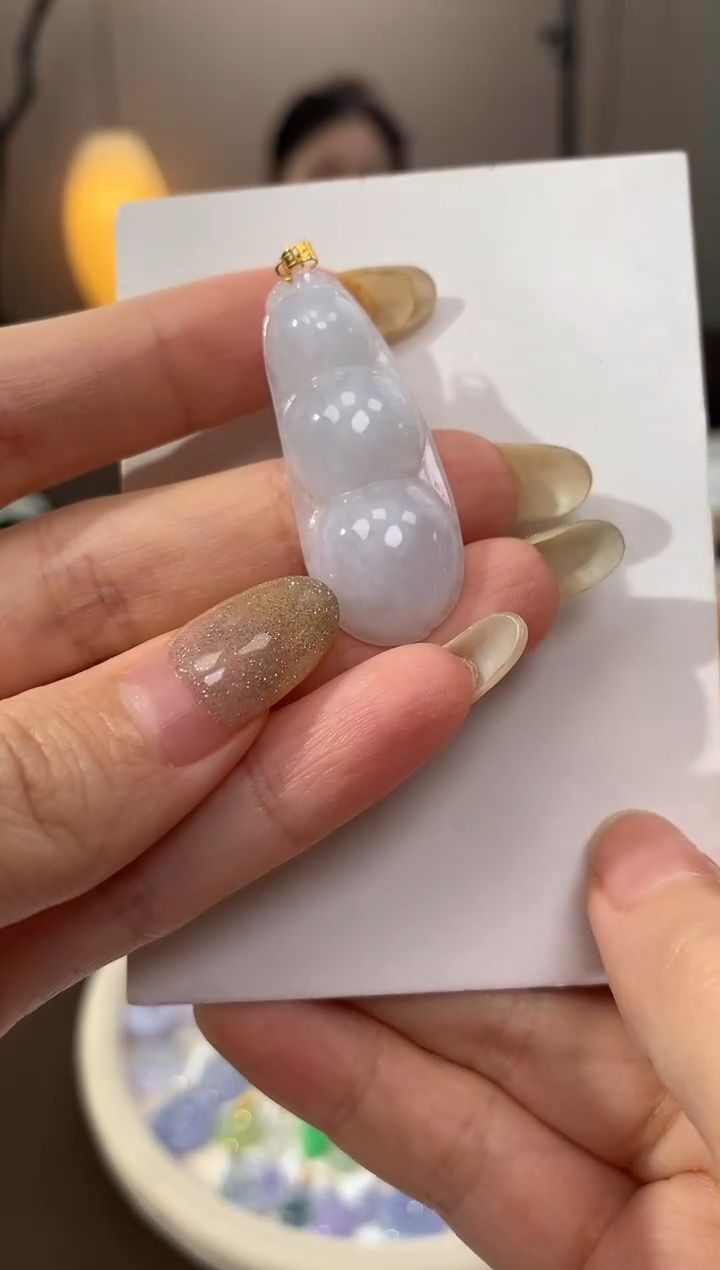 翡翠18K金镶嵌颈饰天然缅甸a货翡翠