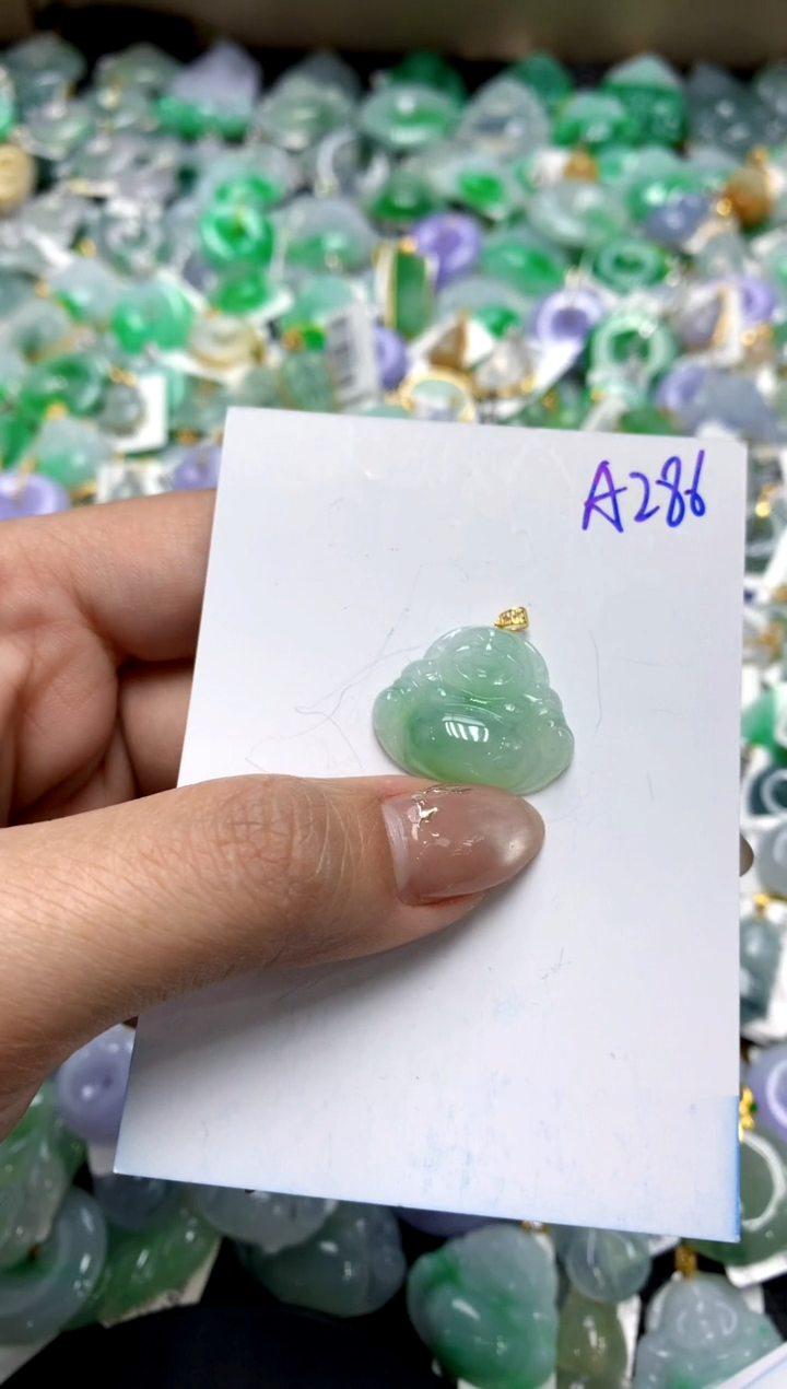 【闪购商品】翡翠颈饰18K金镶嵌1111111111111111