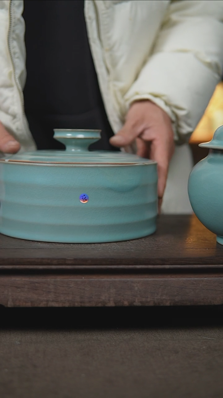 【闪购商品】杯仿古天青茶叶罐大瑕135
