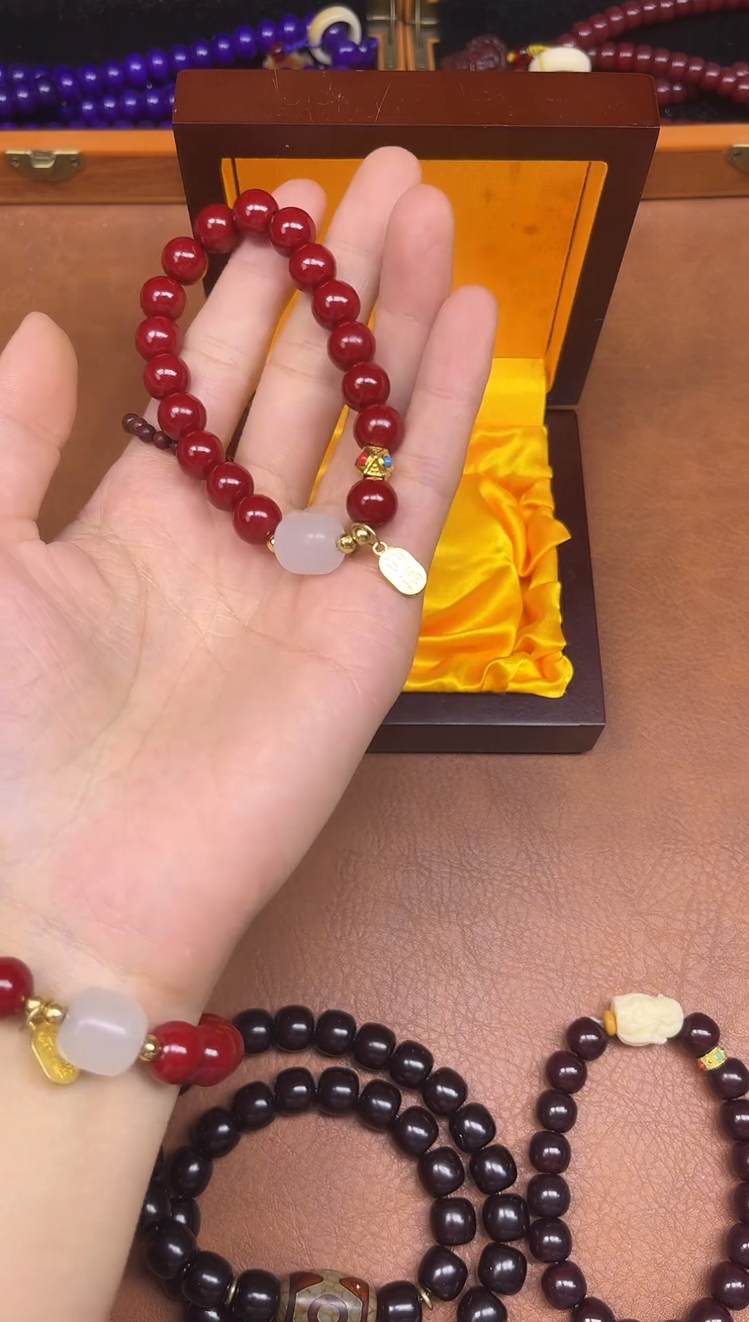 天然辰砂精挑搭配手串 无礼盒 Y628