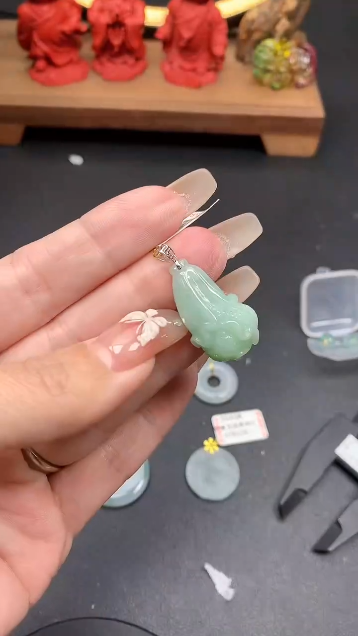 【闪购商品】翡翠吊坠(不含链)18K金镶嵌MS150196