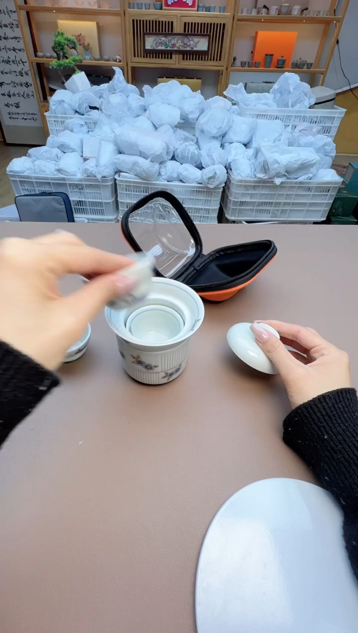 【闪购商品】摆件瓷制品S1111111111111