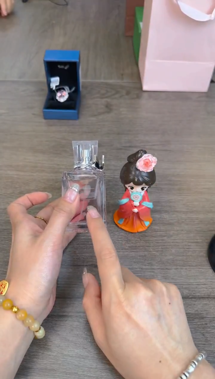 瓷片新号开播漏不停@@XX255