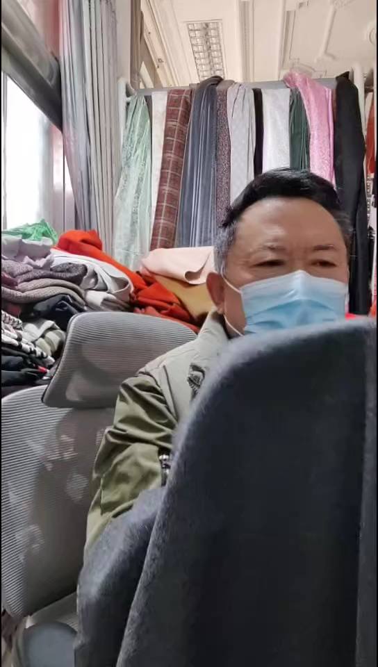 蓝红宽条格子图案布料