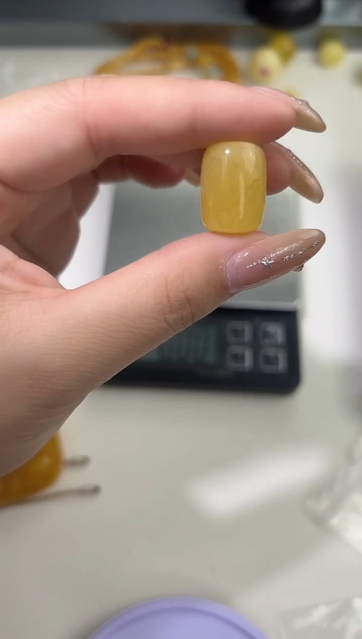 裸石琥珀未镶嵌琥珀蜜蜡吊坠