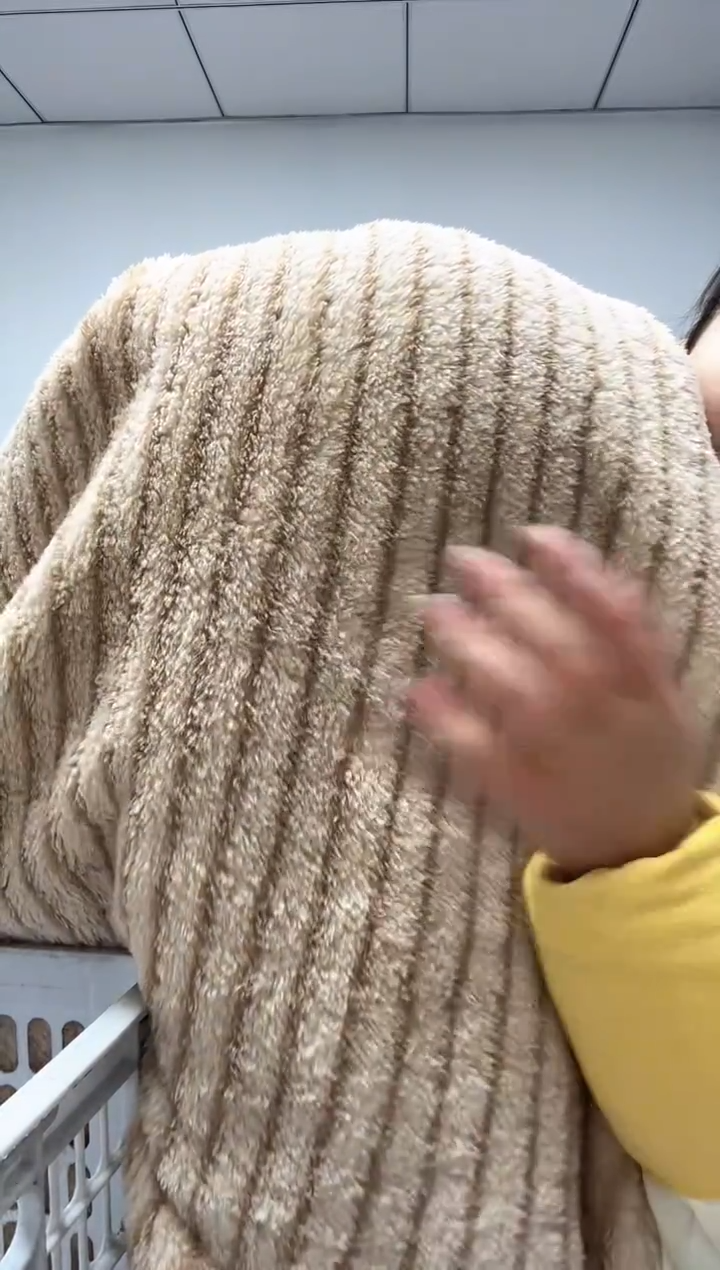 法兰绒໑****꧔2.8X1.9左右以主播所说为准