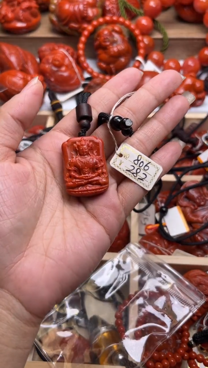 【闪购商品】南红玛瑙珠宝奇石未镶嵌806