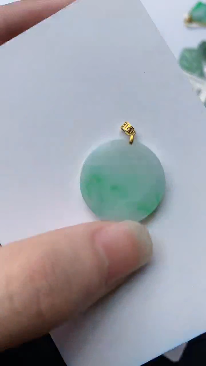 【闪购商品】翡翠颈饰18K金镶嵌12.........