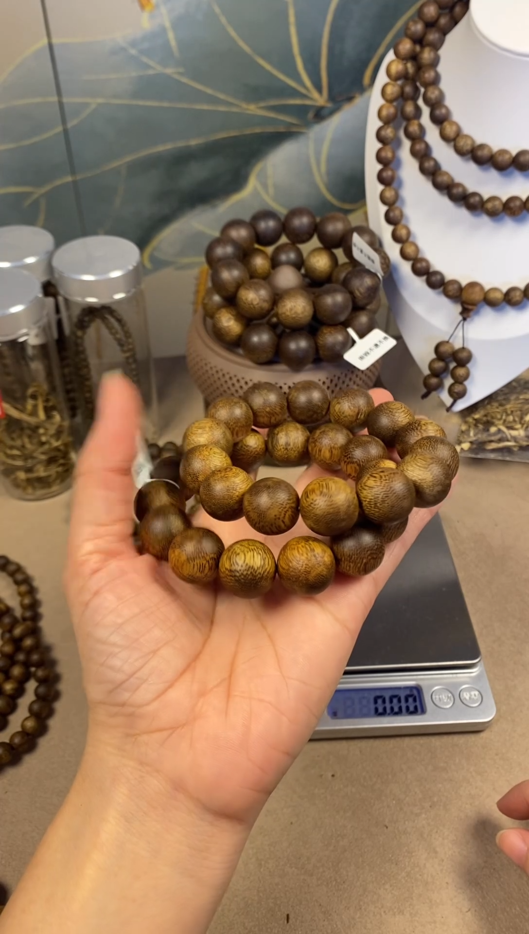 沉香沉香碎屑1.6乌深圆叶老料子16克