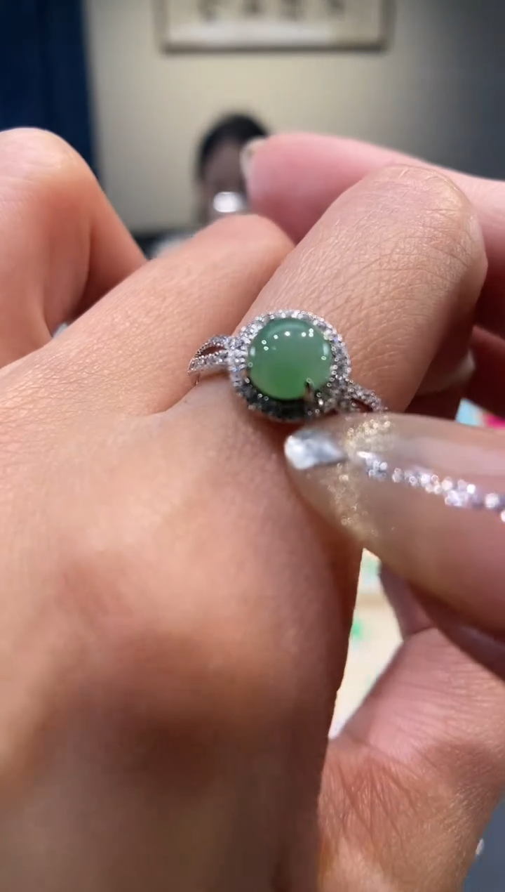 【闪购商品】翡翠吊坠(不含链)银S925镶嵌蛋面戒指