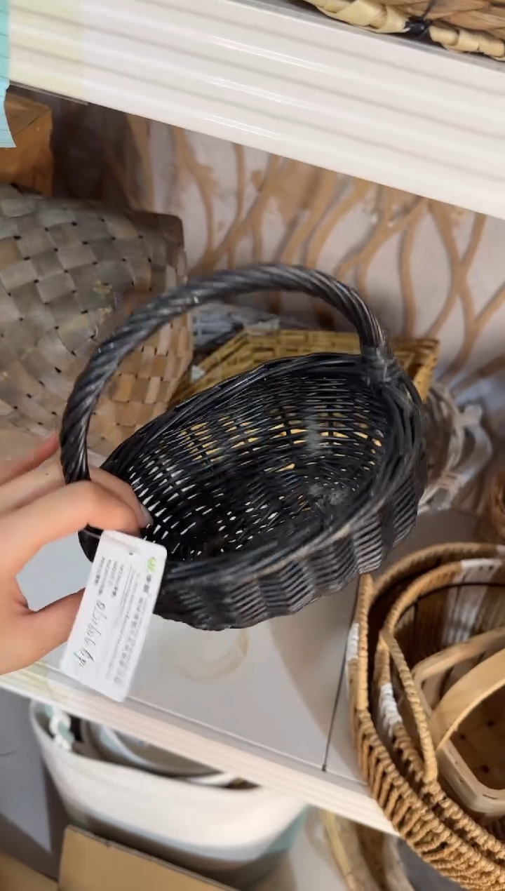 微瑕捡漏 黑色柳编小提篮