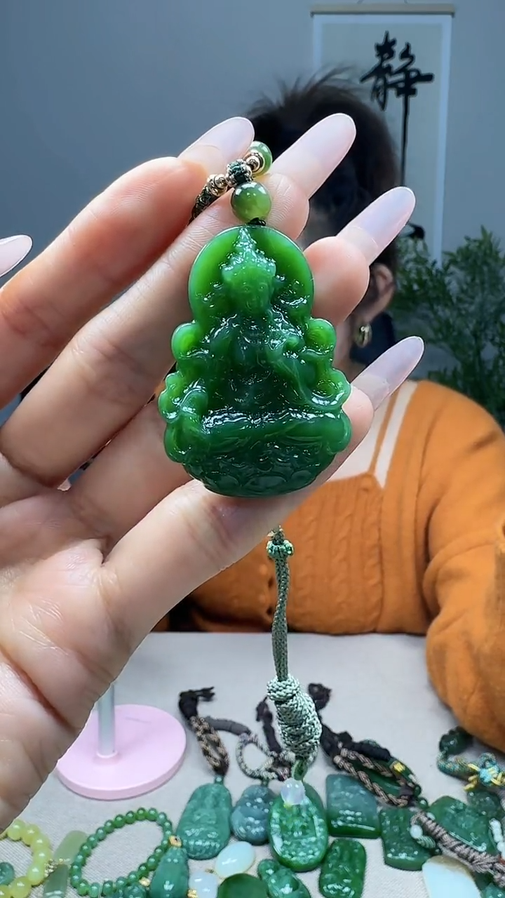 未镶嵌和田玉挂件1