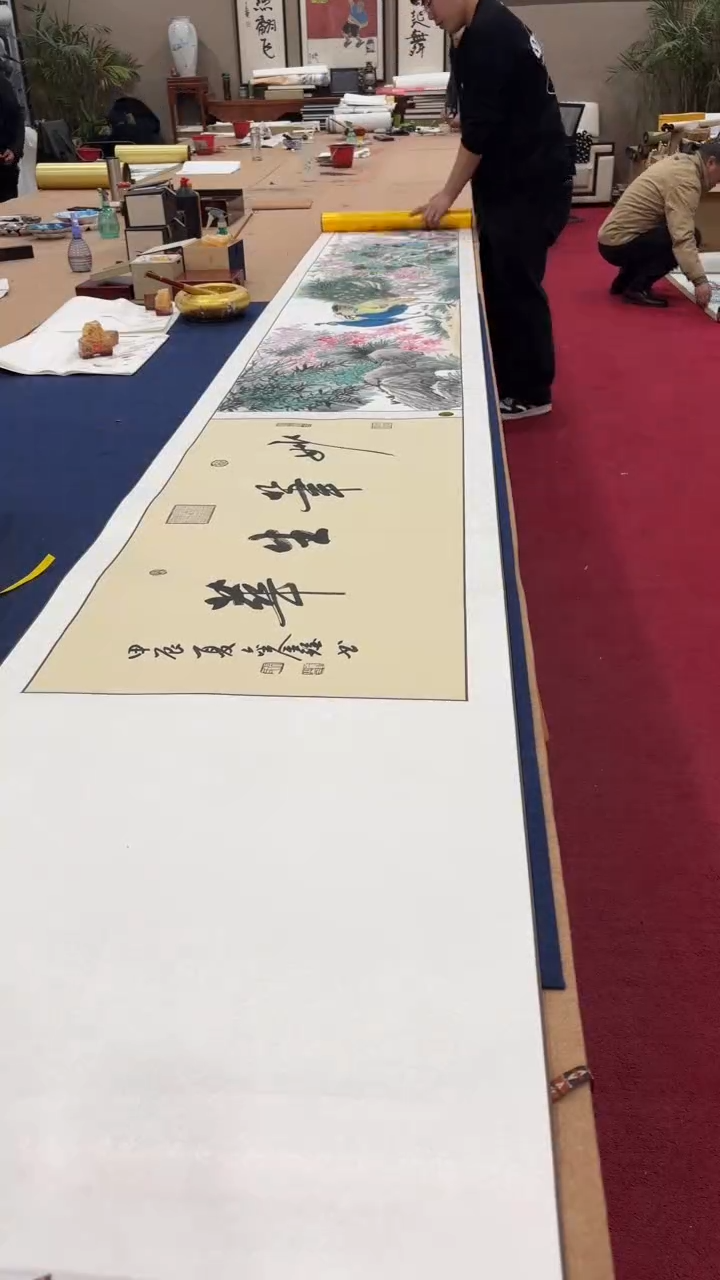 【闪购商品】书法巴金鑫 花鸟 国画金卷 证书锦盒