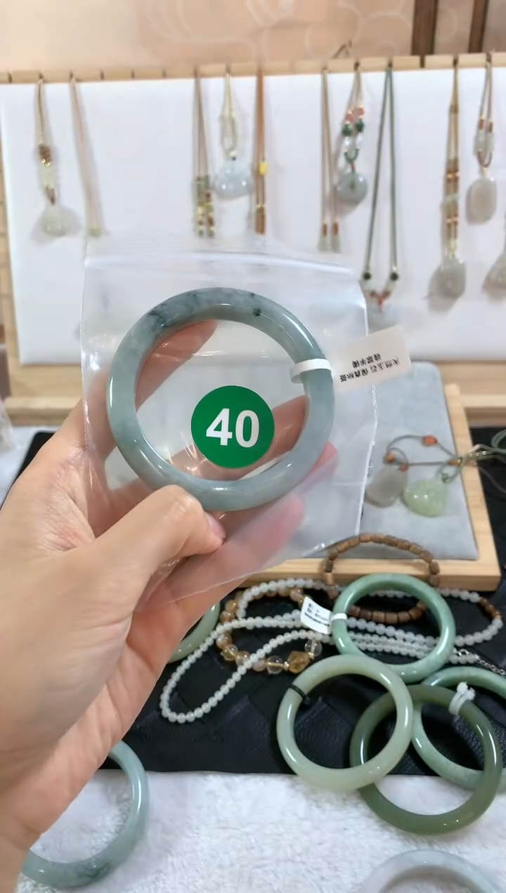 翡翠手镯未镶嵌乐*林手镯4